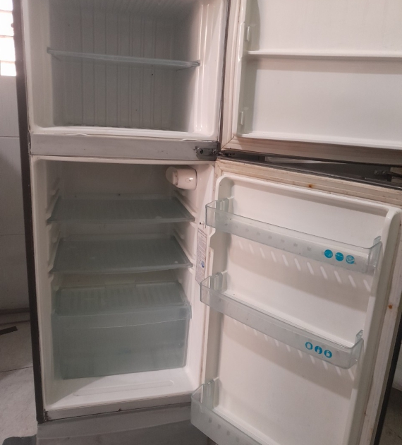 Tủ Lạnh Cũ SanYo 130 Lít - Tủ Tuyết